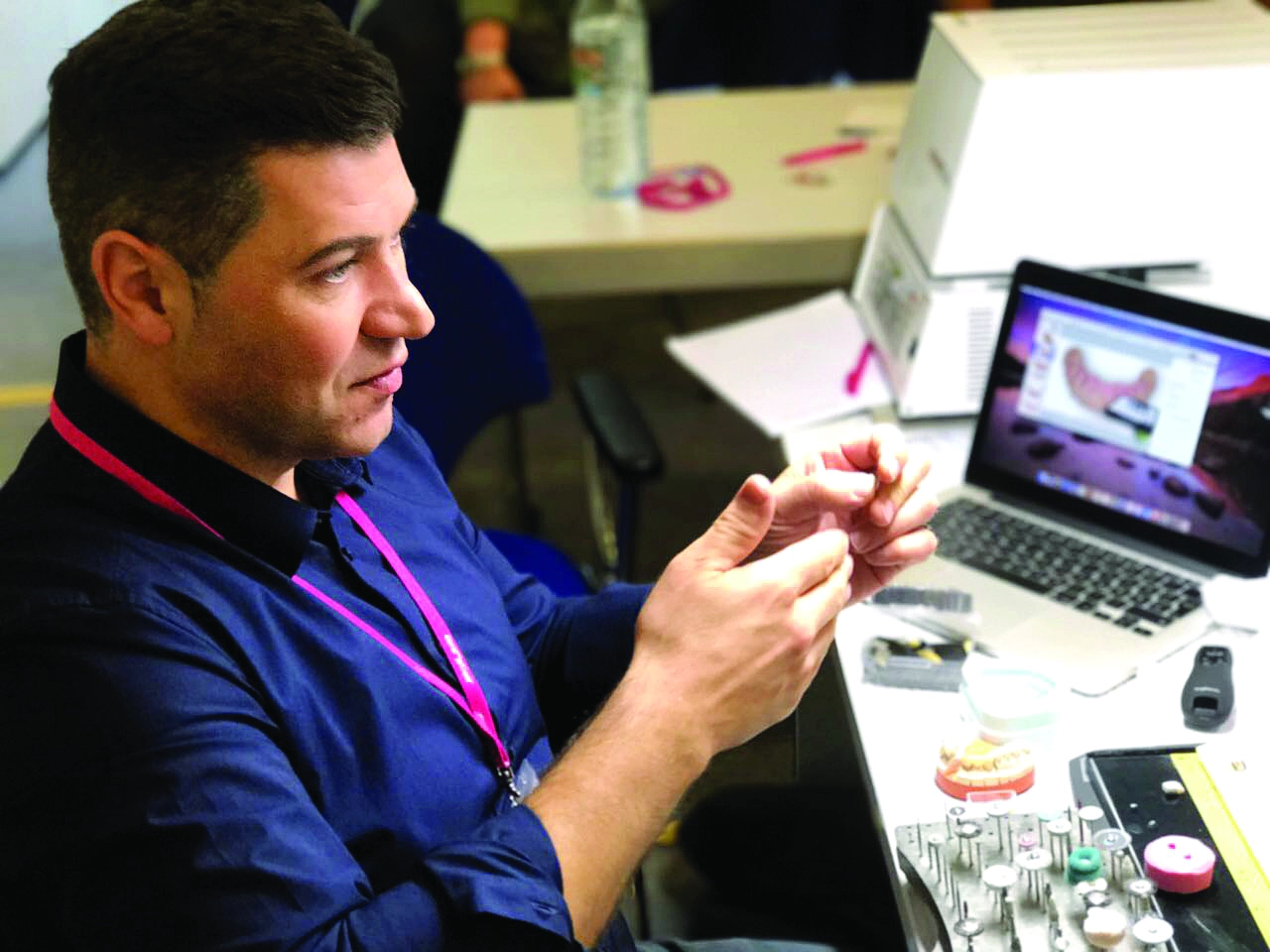 Waldemar Fritzler demonstrierte die Anwendung von ceraMotion® Me und dem ceraMotion® One Touch Concept.