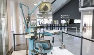 Behandlungseinheit „Sirona“, die 1956 in Serie ging.