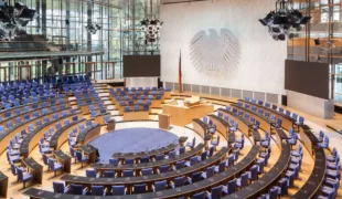 Der „Plenarsaal“ des World Conference Center Bonn – Tagungsort des zehnten deutschen ITI Kongresses.
