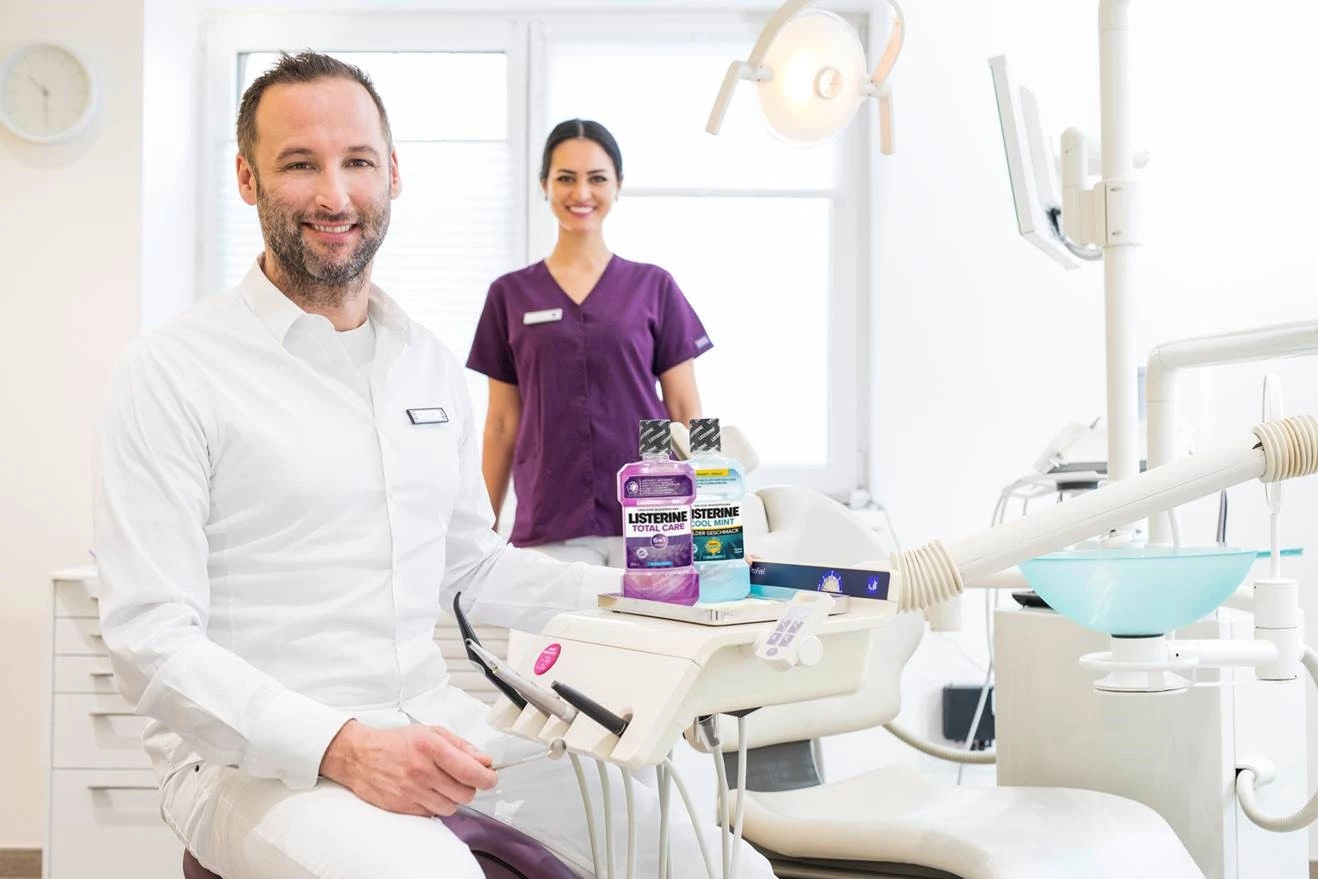 Patienten können von der Verwendung von Listerine profitieren.