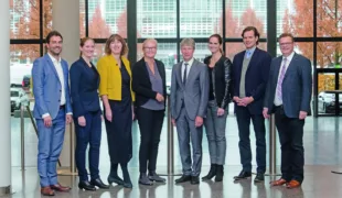 Referenten und Veranstalter des 4. Zukunftskongresses Beruf & Familie (v. l.): Ingmar Dobberstein, Dr. Juliane Gösling, Dr. Susanne Fath, FZÄ Sabine Steding, Prof. Dr. Dietmar Oesterreich, Dr. Doris Seitz, Martin Boost sowie Prof. Dr. Christoph Benz.