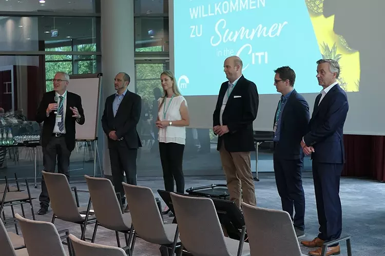 Das amtierende und das künftige Leadershipteam stellen sich vor.