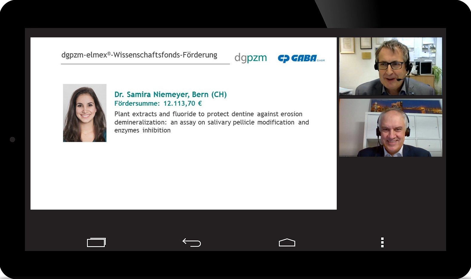 Virtuelle Vergabe der Mittel aus dem dgpzm-elmex® Wissenschaftsfonds: Dr. Samira Niemeyer, Bern/CH (Förderempfängerin), Prof. Dr. Stefan Zimmer (Präsident der DGPZM); Dr. Burkhard Selent