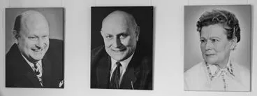 V.l.n.r.: Mag. pharm. Kurt Pfandl (2. Generation), Firmengründer Ing. Johann Pfandl und Ehefrau Anna Pfandl (1. Generation)