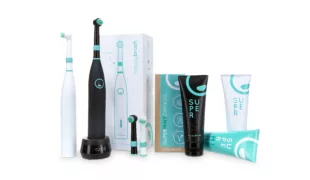 Gute Putzergebnisse, einfache Handhabung, fairer Preis und ansprechendes Design – happybrush bringt frischen Wind in die Mundpflege.