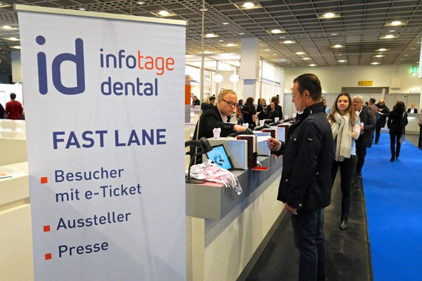 Frankfurt am Main, 12.11.2016, id infotage dental.