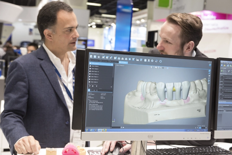 Stand: dental wings, Halle 4.2 (IDS 2017).