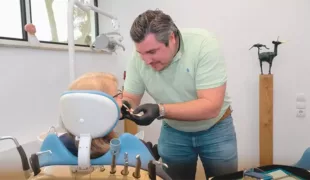 .
