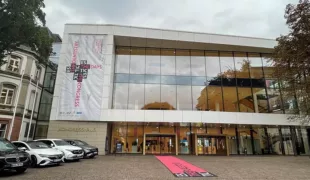Hereinspaziert ins Kongresshaus Baden-Baden – der rote Teppich ist ausgerollt!