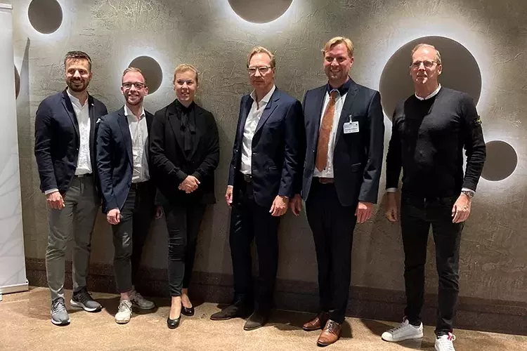 Ein Teil der Referenten (von links): Stefan Ulrici, Tobias Fretwurst, Amely Hartmann, Jan Klenke, Alexander Volkmann und
Ralf Smeets.