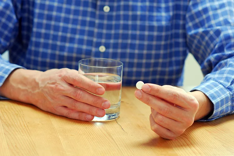 Bukkale und sublinguale Applikation von Midazolam.