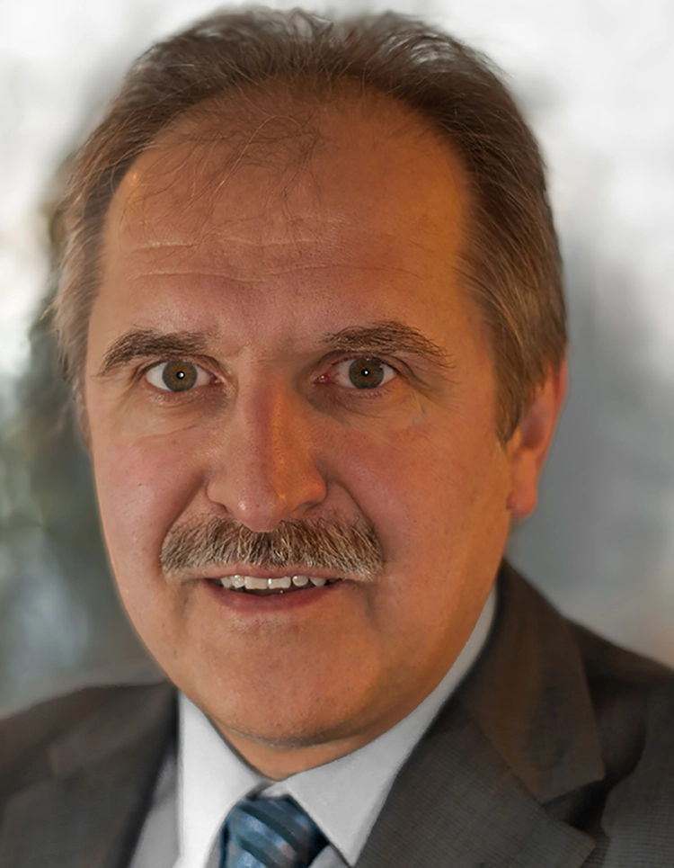 Dr. Gerd Frahsek, Zahnarzt aus Velbert: „Für uns Zahnärzte bedeutet Primeprint die Möglichkeit, den 3D-Druck als Teil des digitalen Workflows effizient im Praxisalltag einzusetzen.“