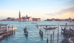 Im Rahmen der Webinar-Reihe Excellence in Dentistry 4.0 überträgt Tokuyama Dental am 12. Juni sein globales Festival live aus Venedig in Italien.