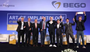 Geschafft! Die Freude über die erfolgreiche Konferenz von BEGO Implant Systems ist unübersehbar. V.l. Walter Esinger, E. Cömlekohlu, Gholamreza Ghaznavi, Stefan Fickl, Florian Beuer, Joost Brouwers, Eduardo de la Torre, Marc Thom.